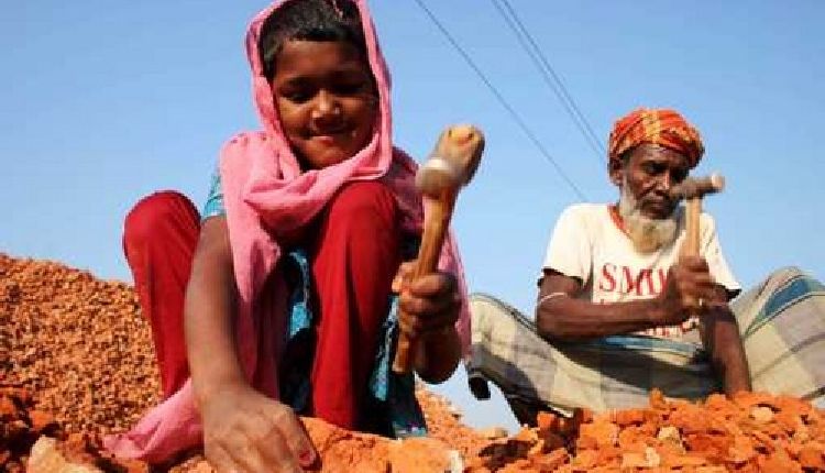india bambini sfruttati