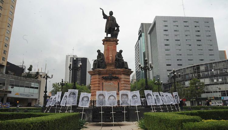 ayotzinapa studenti